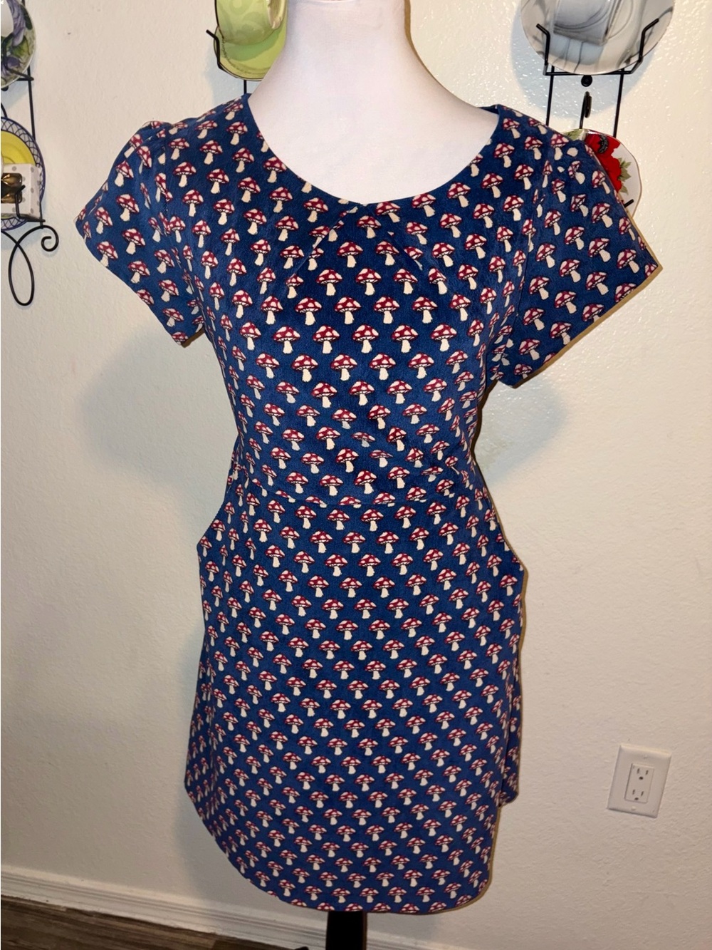 SM Wardrobe Size XL Corduroy Mushroom Dress Side Pockets Tie Back Zip Lined